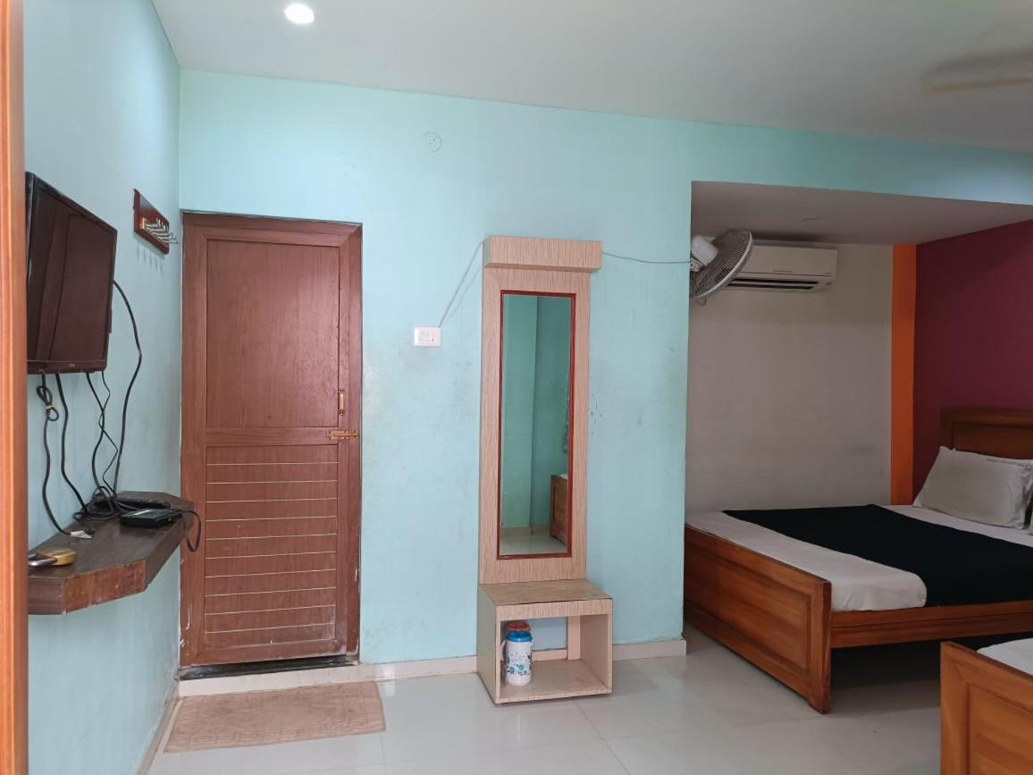 Hotel Duwaraka Rameswaram Bagian luar foto